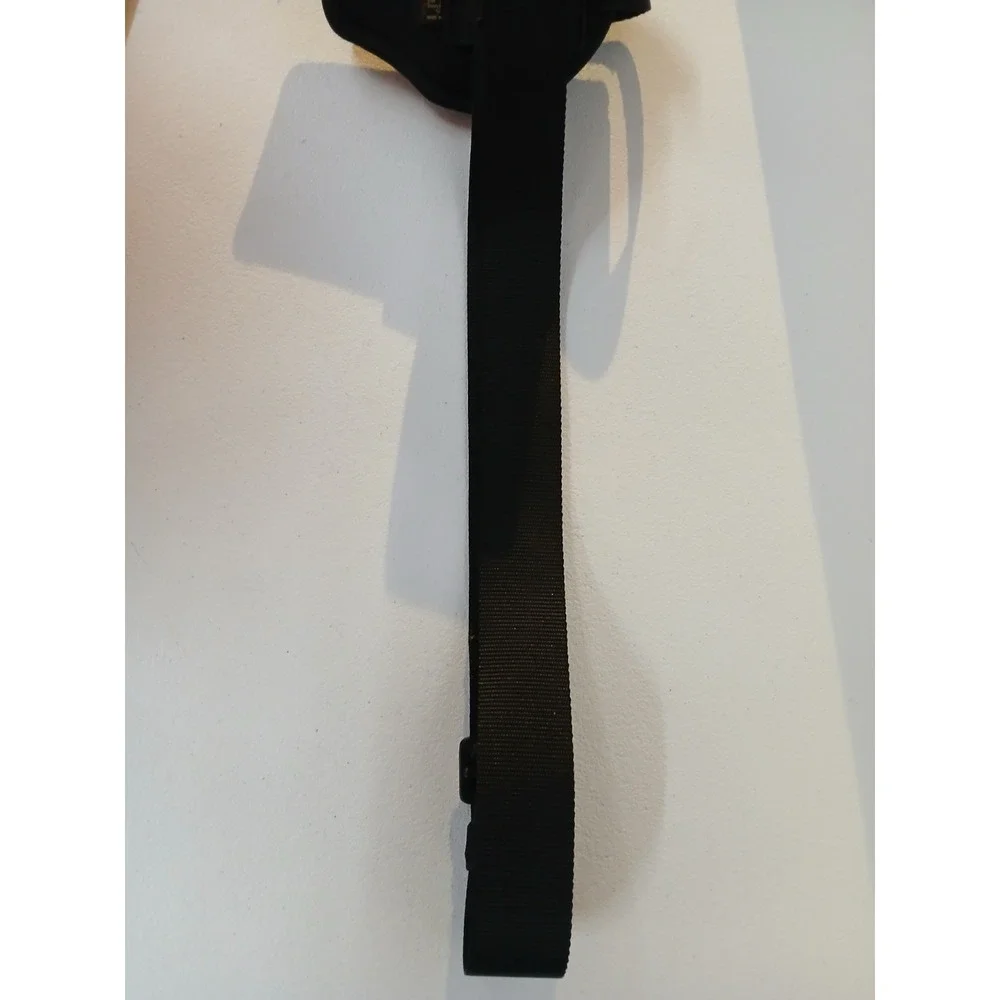 Uncle Mikes Sidekick Hip Holster  3.5'X4.5' Size 15/RH NR -Black Hawk Belt #1227